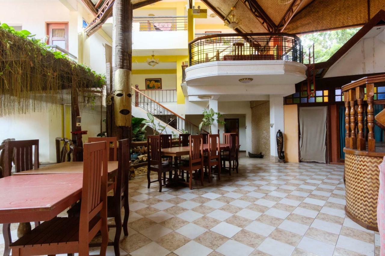 פורטו פרינססה Oyo 621 De Loro Inn מראה חיצוני תמונה